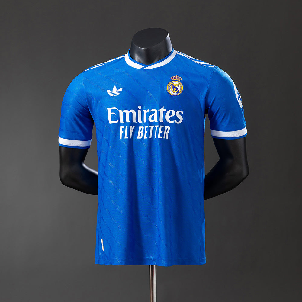 Real Madrid 25/26 Away kit (1:1)