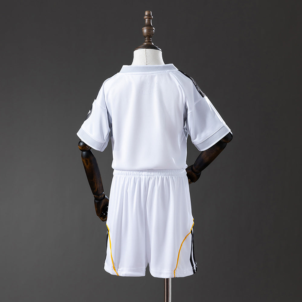 Real Madrid 25/26 home kids kit (1:1)