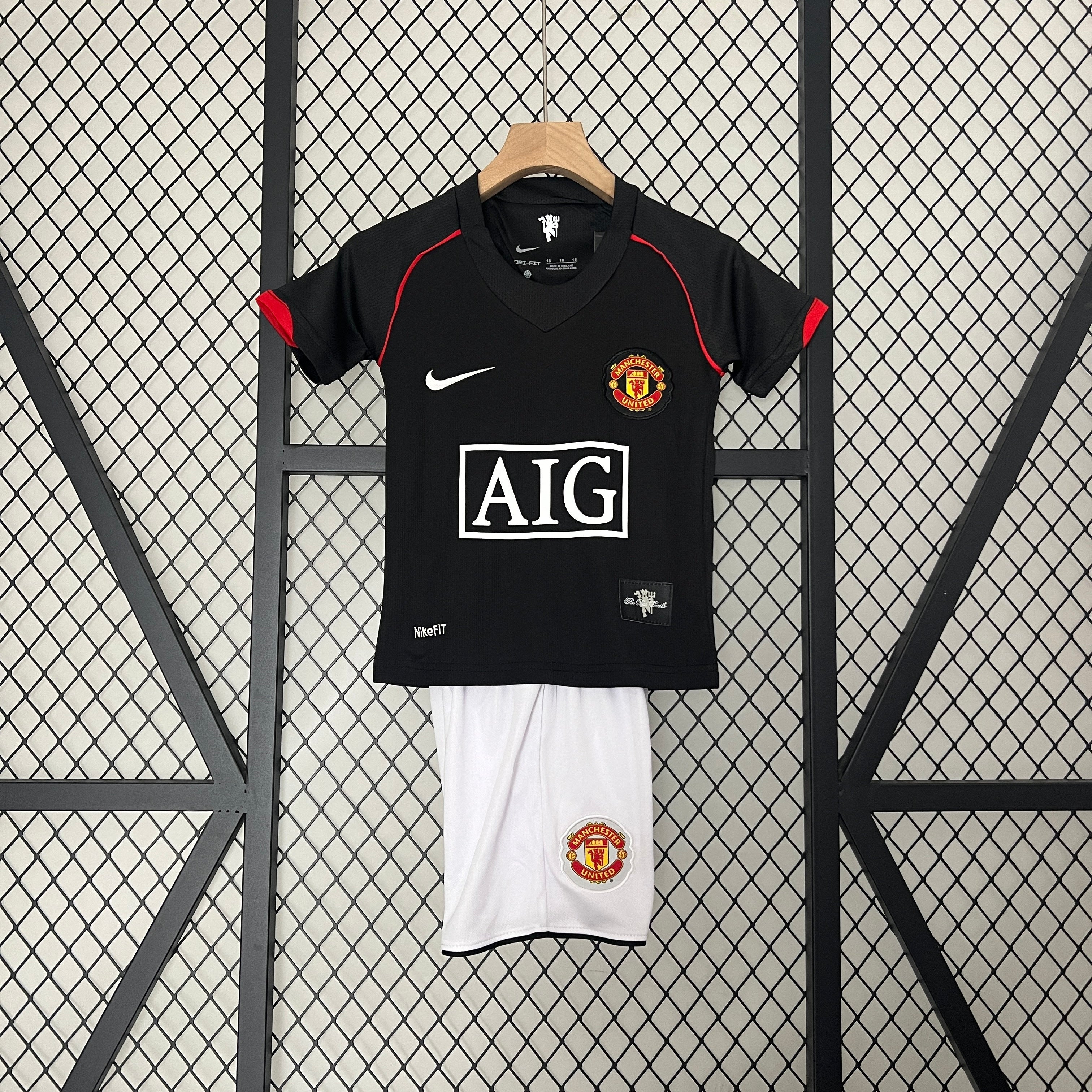 Manchester United 07/08 retro away kids kit  (1:1)