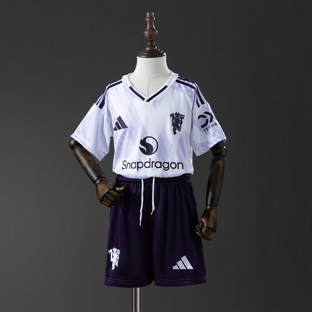 Manchester United away kids kit  (1:1)