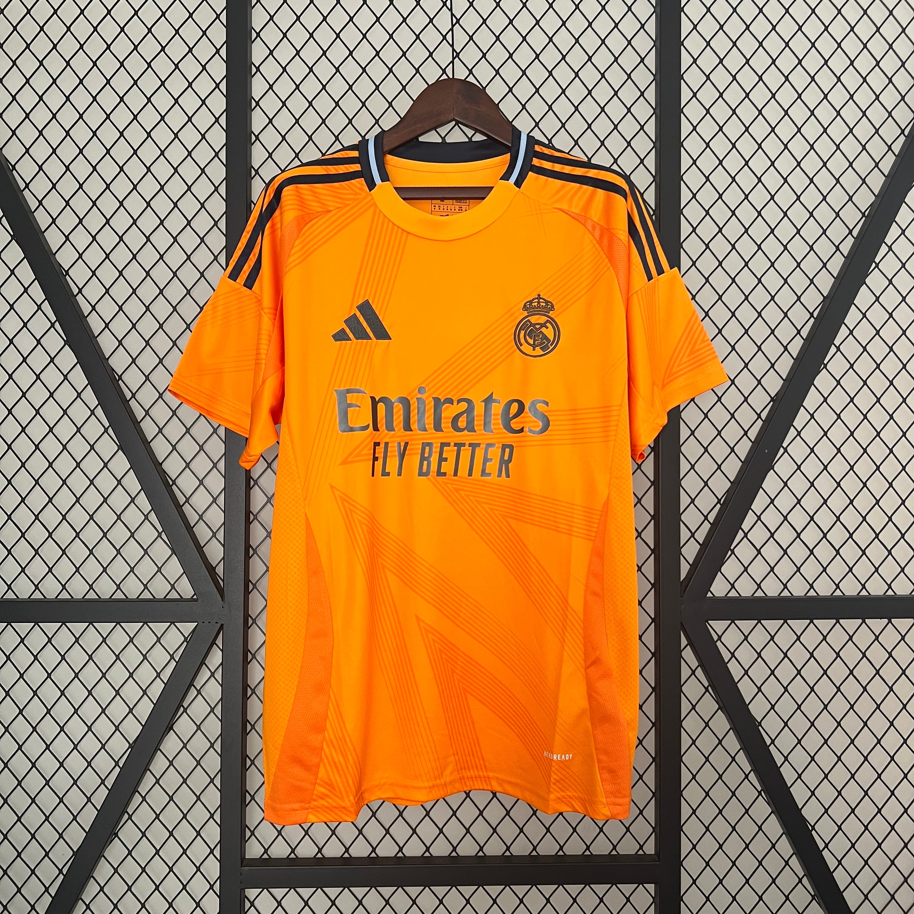 Real Madrid 24/25 Away kit (1:1)